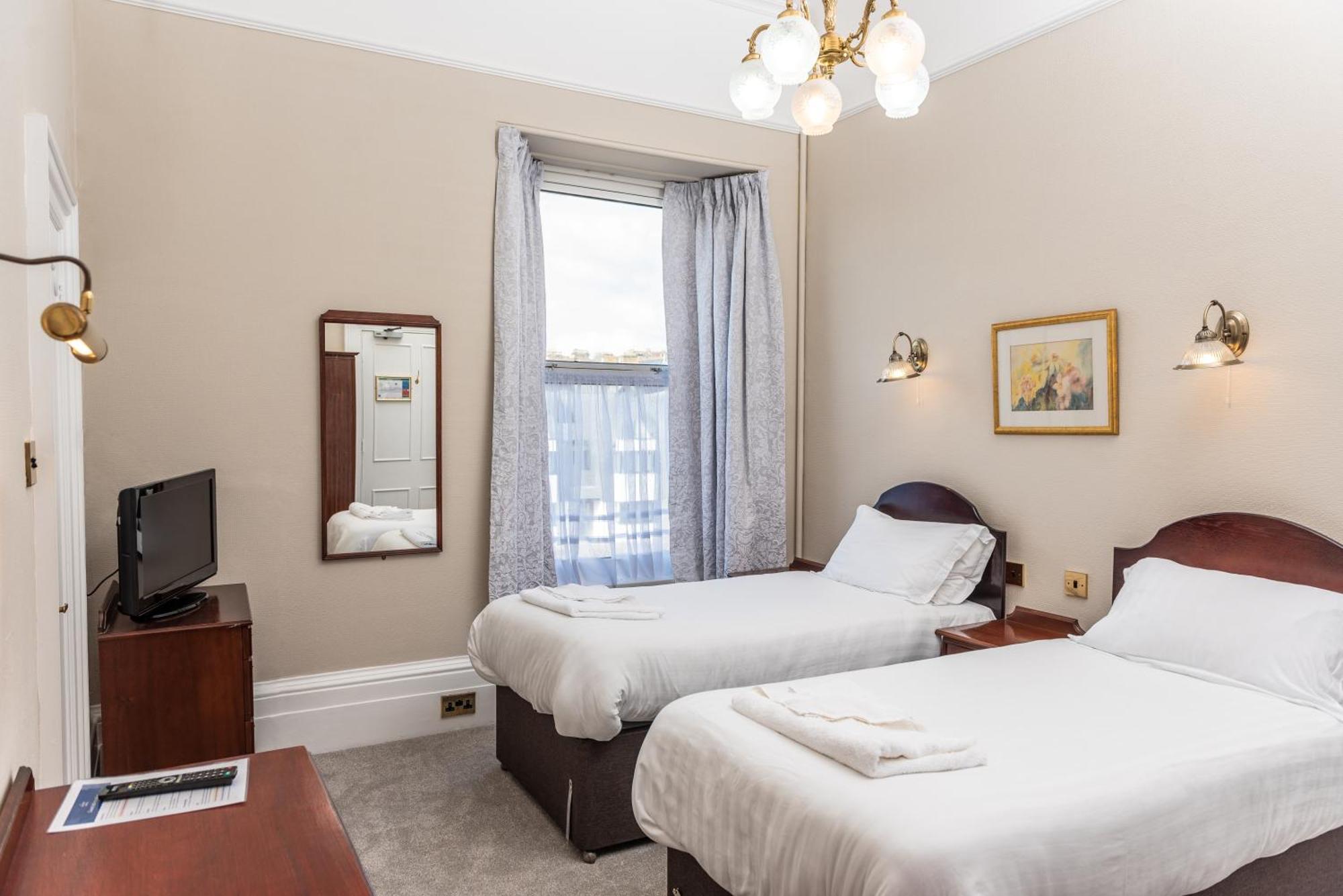 The Queens Hotel Пензанс Екстериор снимка